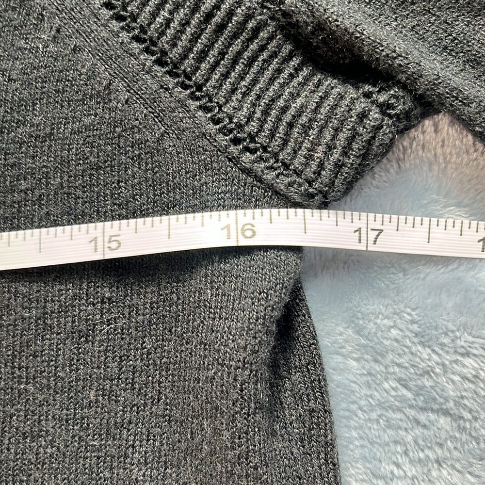 Banana Republic Black Cardigan Sweater - Picture 6 of 8